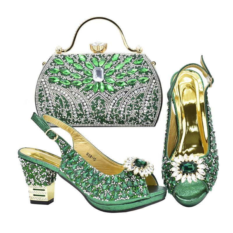 Set di borse e scarpe da donna abbinate a sandali con tacco alto e punta aperta, con glitter e strass, per serate e feste_voghion.com
