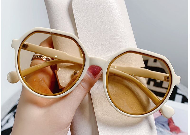 Brown Sunglasses Ins Style Women's Retro Small Frame White Sunglasses Small Face_voghion.com