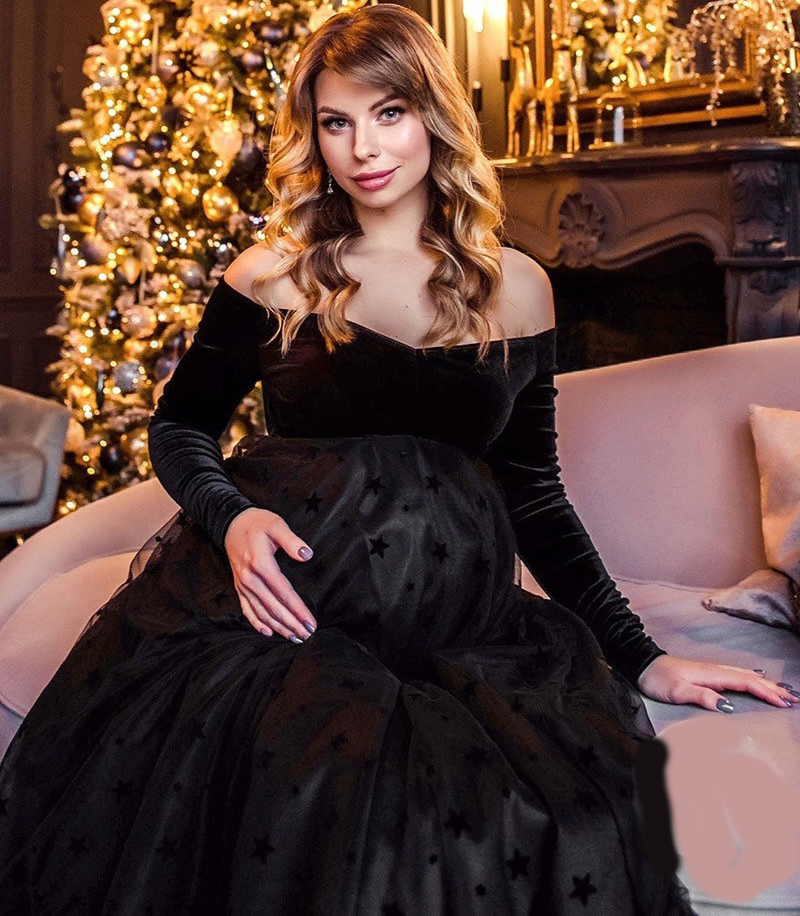 Abito fotografico da donna con gonna lunga premaman in velluto di velluto_voghion.com