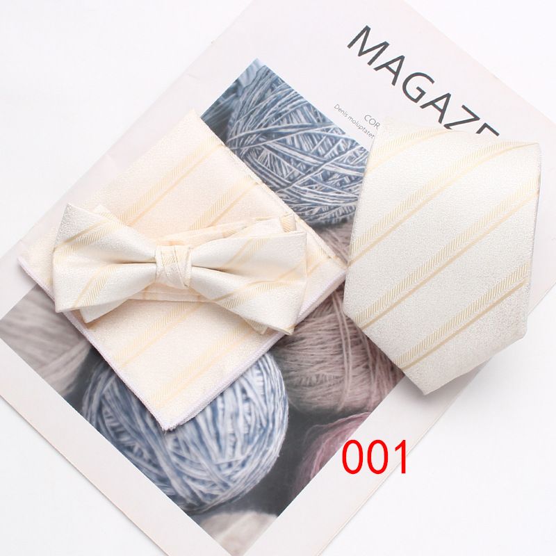 Completo da uomo elegante, a righe, con tasca e papillon quadrato, tre pezzi_voghion.com