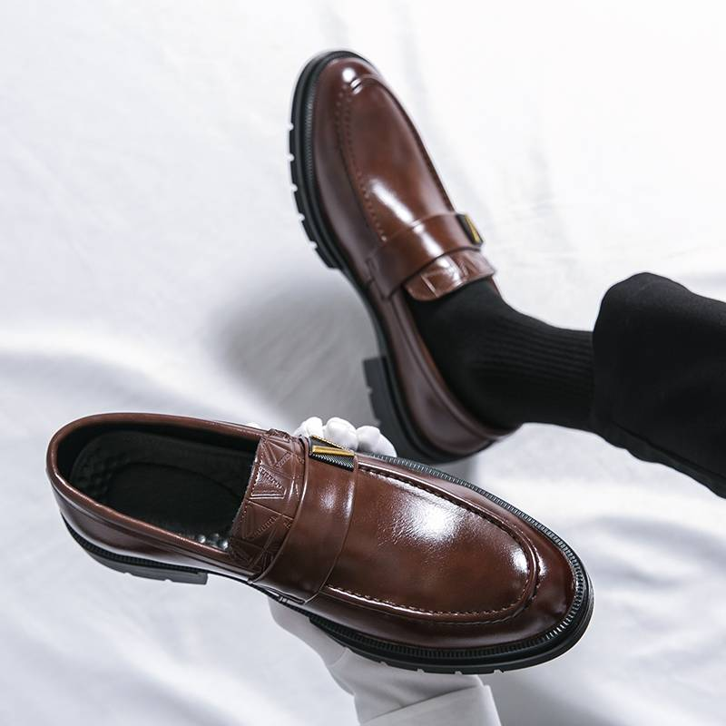 Sapatos casuais masculinos de plataforma com borlas, preto e branco, para festa de casamento, sapatos formais de negócios, calçados de couro slip-on, 38-46, primavera_voghion.com