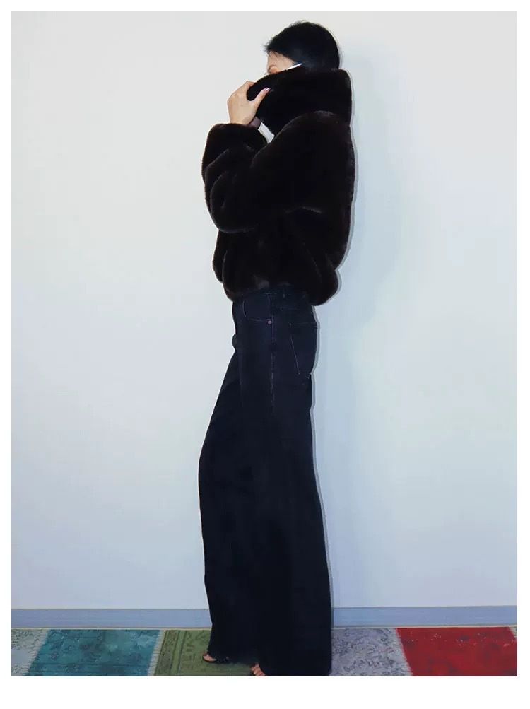 Cappotto invernale in pelliccia sintetica da donna – Collo spesso e morbido, vestibilità oversize, giacca corta ed elegante – Comodo e alla moda (nero)_voghion.com