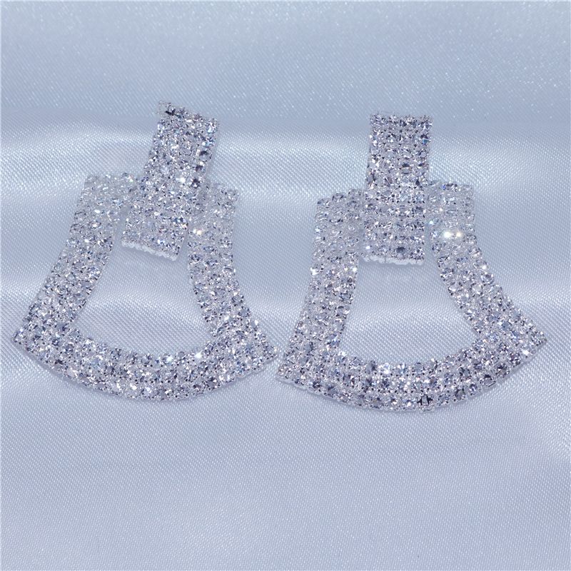 Korean Fashion Diamond Geometric Hollow Block 2021 New Fashionable Exquisite High End Cool temperament Earrings_voghion.com