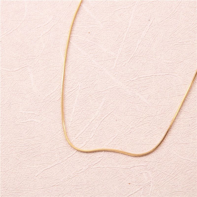 Women's Jewelry Elegant Titanium Steel Choker Necklace Thin Snake Bone Chain Stylish Collarbone Chain For Women In Gold_voghion.com