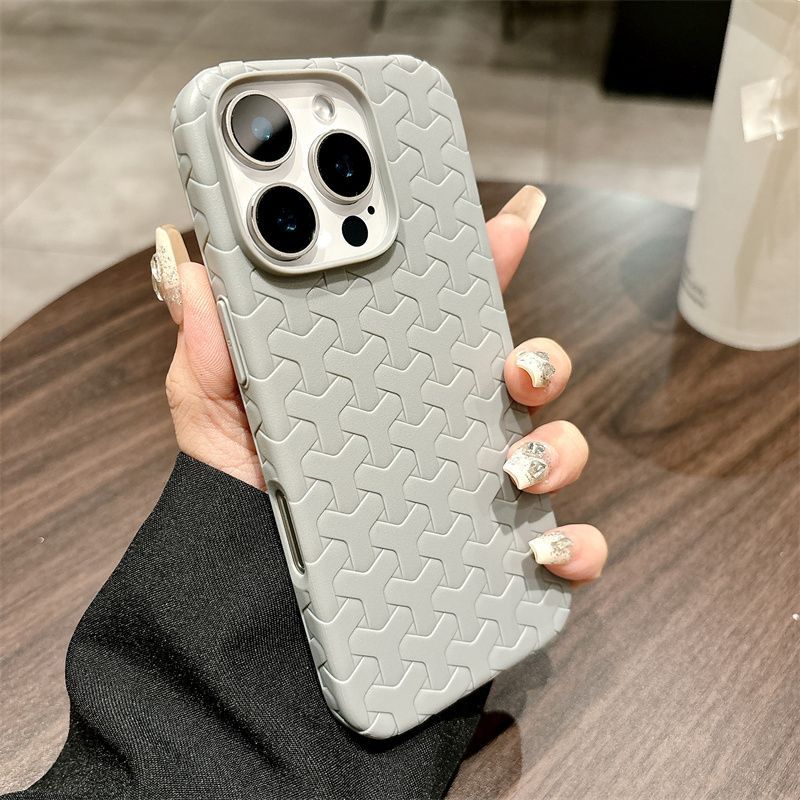 The Ins Woven Wolf Tooth Pattern Is Suitable For IPhone 16 Promax, Minimalist And Fashionable Apple 15 Pro, And Soft 14 Phone Cases._voghion.com