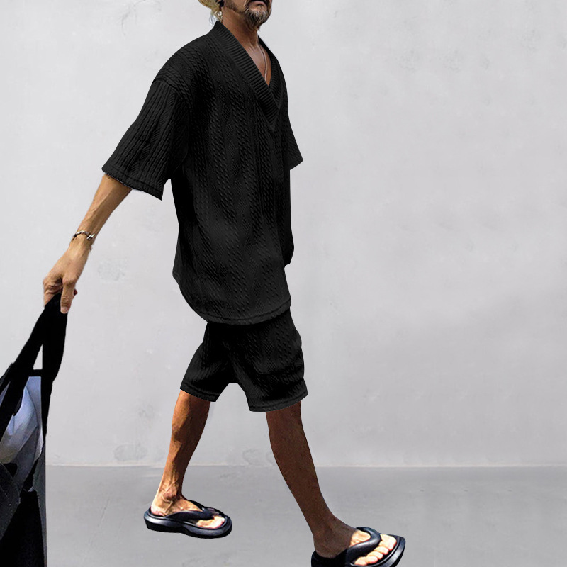 Herrenbekleidung: Lässiger Jacquard-Anzug für Herren, Sommer, lockere Kurzarm-T-Shirt-Shorts, Sportanzug mit V-Ausschnitt, zweiteiliger Anzug für Herren_voghion.com