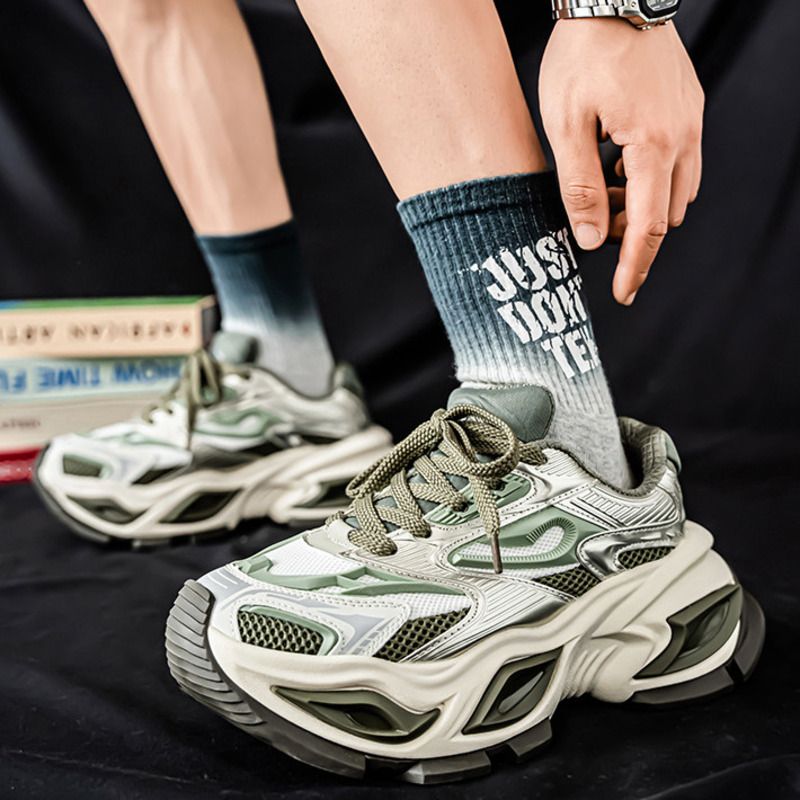 Scarpe da ginnastica estive traspiranti in rete, stile designer di lusso leggero 2025, scarpe da lavoro vintage alla moda per papà e studenti._voghion.com