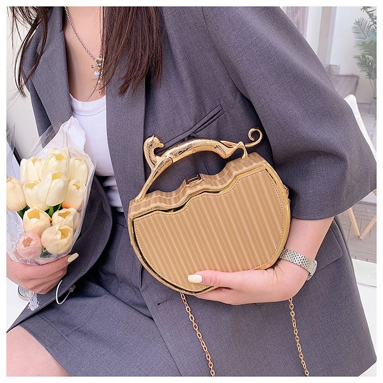 Borsa acrilica 2024 Nuovo stile Borsa a tracolla a catena versatile Borsa a mano Borsa a scatola Borsa quadrata piccola estiva da donna Borsa da donna alla moda_voghion.com