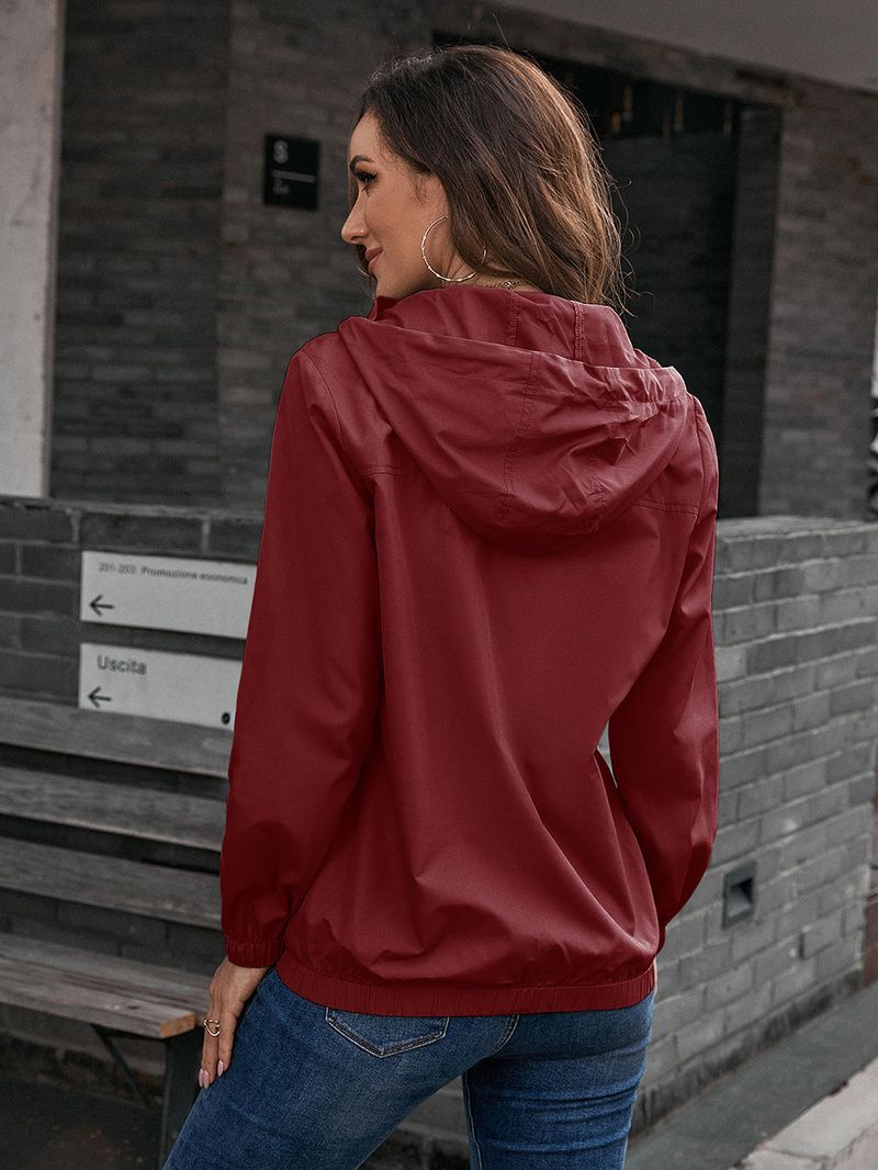 Damesregenjas met capuchon, buitensport, bergbeklimmen, kleding, windjack, waterdicht jack_voghion.com