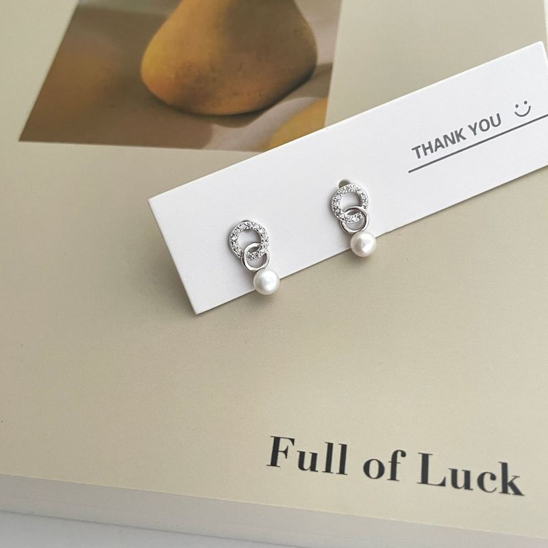 Tiqi S Pure Silver Simple Double Ring Buckle Perla d'acqua dolce per donna, orecchini circolari geometrici di nicchia di lusso leggero_voghion.com