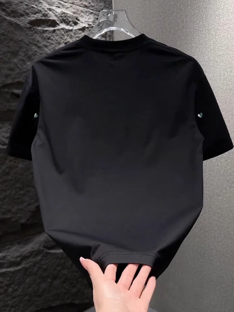 Camiseta bordada con corazón, manga corta para hombre, marca de moda de verano, elástica, adelgazante y versátil._voghion.com