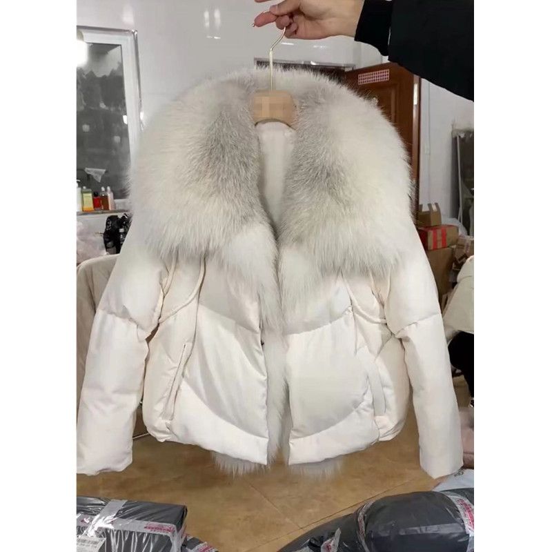 Women's Winter Fashion Coat With Detachable Faux Fur Collar – Stylish Loose Fit Thick Warm Jacket (Black/White)_voghion.com