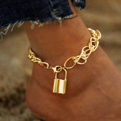 Ciondolo con lucchetto per personalità da spiaggia estiva, versatile e di alta qualità, catena per piedi, gioielli all'ingrosso di Yiwu_voghion.com