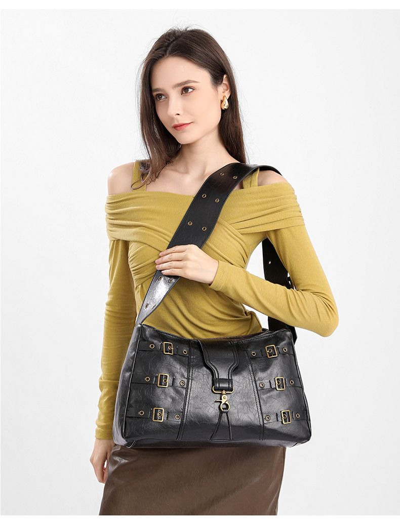 2025 New PU Leather Shoulder Bag Wide Strap Retro Large Capacity Heavy Metal Punk Vintage Tote Handbag_voghion.com