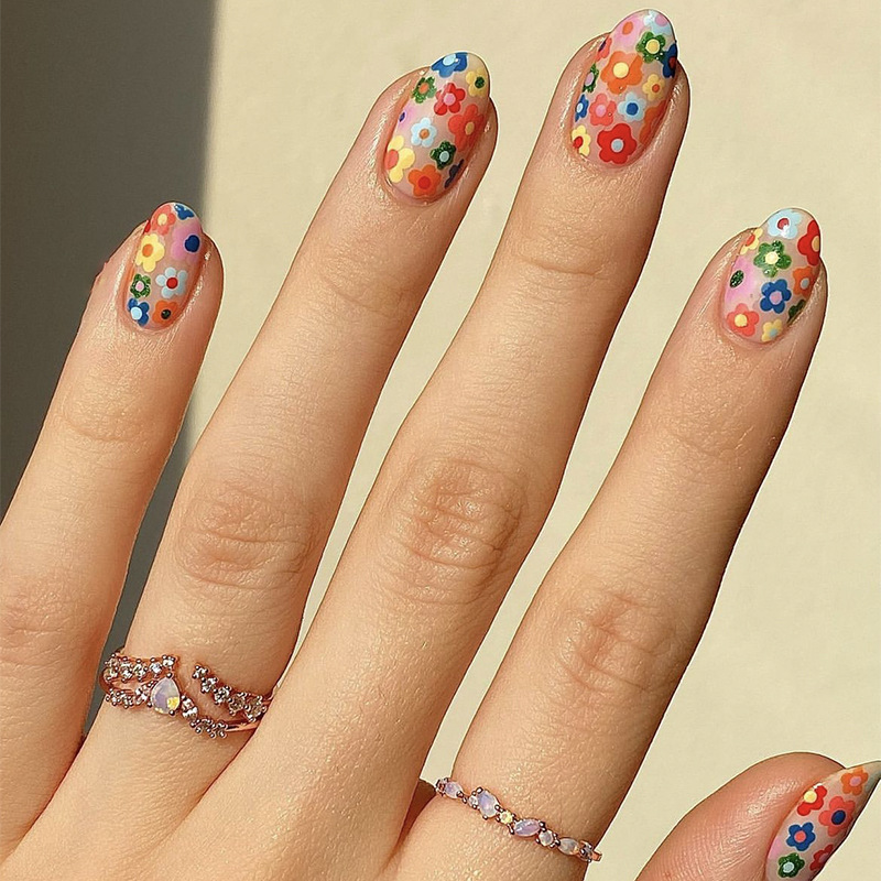 Fiori colorati 24 pezzi Design unghie finte con colla Unghie finte rotonde di mandorle estive Stampa indossabile sulle unghie Ful_voghion.com