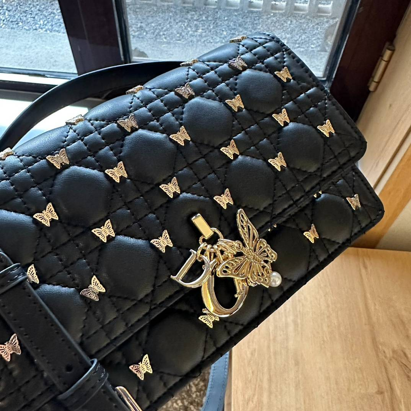 Bolsa feminina de couro legítimo de luxo original de alta qualidade, bolsa de mão com pérolas, nova bolsa de mão/transversal de pele de carneiro, tamanho: 24 * 7 * 15 cm_voghion.com