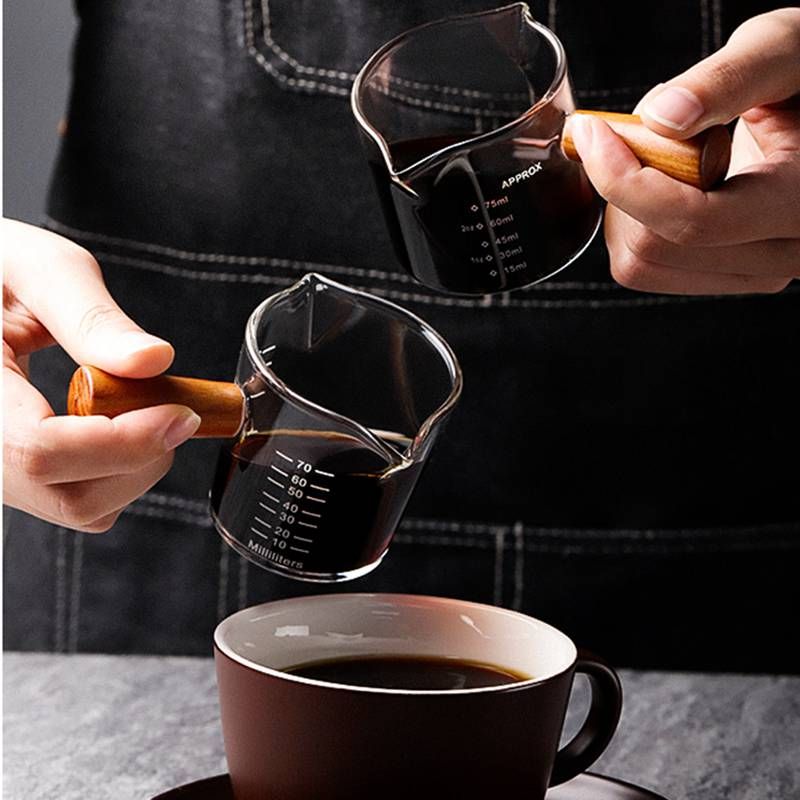 Copo medidor de vidro resistente ao calor de 70/75 ml para café expresso, jarra de leite de vidro com boca dupla e alça de madeira, canecas medidoras de escala de vidro_voghion.com