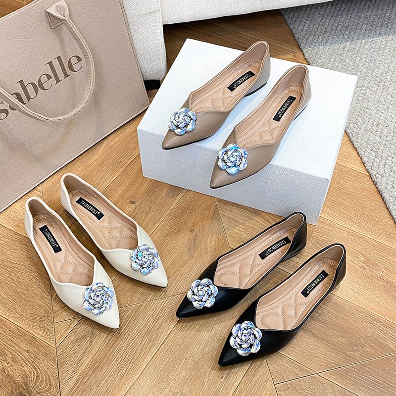 318-7 Huidong Yixin Da 2025 Pointed Toe Single For Women French Niche Soft Sole Loafers Flower Flat Shoes_voghion.com