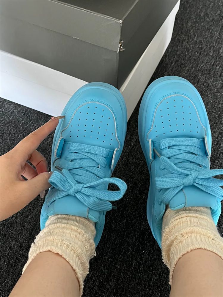 Damesko 2025 Sommer Ny Mode Dopamin Tykk Bund Forhøjende Dame Åndbare Casual Sko_voghion.com