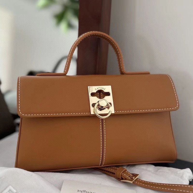 Let Luksuriøs Niche Læder Firkantet Lille Crossbody Tote Håndtaske Bærbare Tasker Moderigtigt_voghion.com