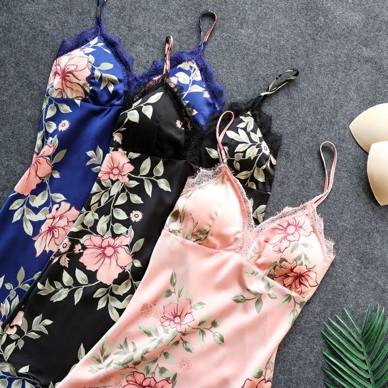 Hot selling four piece set with ice ribbons, pads, home set, sexy summer small chest and romantic clothing_voghion.com