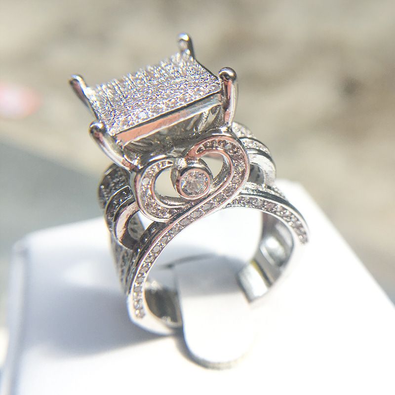 Hip-Hop Style Micro-Paved Zircon Heart Heavy Craft Design Full Diamond Ring Trendy New Jewelry_voghion.com