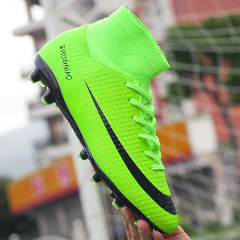Cristiano Ronaldos High-Top-Fußball für männliche Studenten AG Long Nail Kunstrasen-Sporttrainingsschuhe_voghion.com