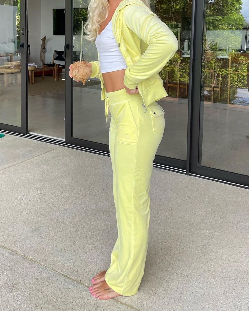 Samt-Trainingsanzug-Set für Damen – Jogginghose aus weichem Polyester und langärmliges Oberteil für Freizeitkleidung, Fitnessstudio, Lounge, Reisen – Schwarz/Hellblau/Pink/Rosa_voghion.com