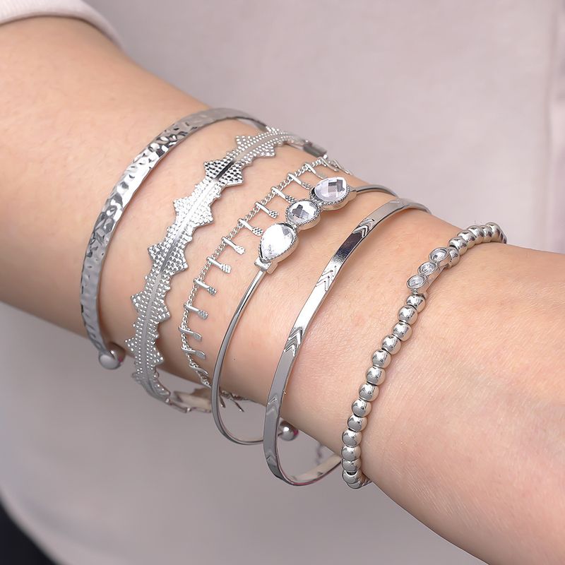 New combination of fashionable and minimalist water droplet shaped diamond opening 6-piece set bracelet_voghion.com