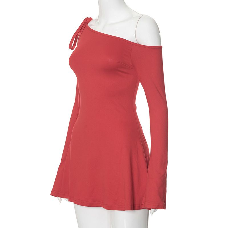 Abito da donna autunno monospalla con colletto obliquo, maniche lunghe, volant e fianchi_voghion.com
