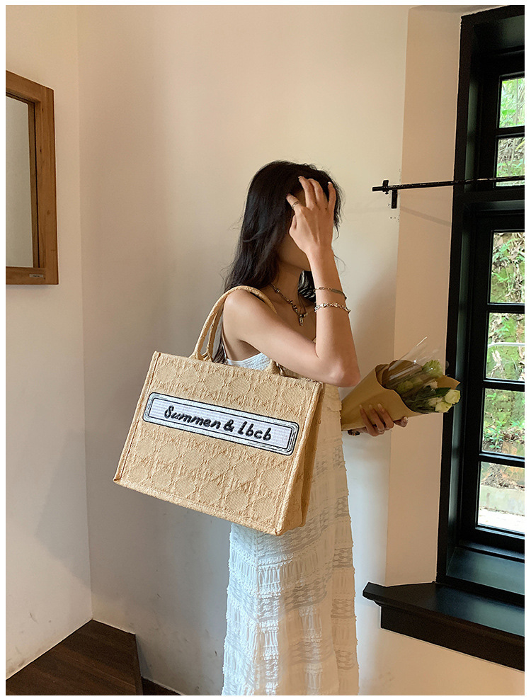 Baigou Wholesale Bag Women 2023 New European and American Trend Portable Canvas Bag Large Capacity Embroidered Alphabet Tote Bag_voghion.com