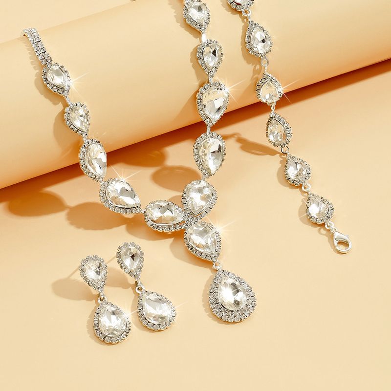 Crystal Rhinestone Bridal Jewelry Set - Necklace, Earrings & Bracelet (3-Piece, High-End Wedding Collection)_voghion.com