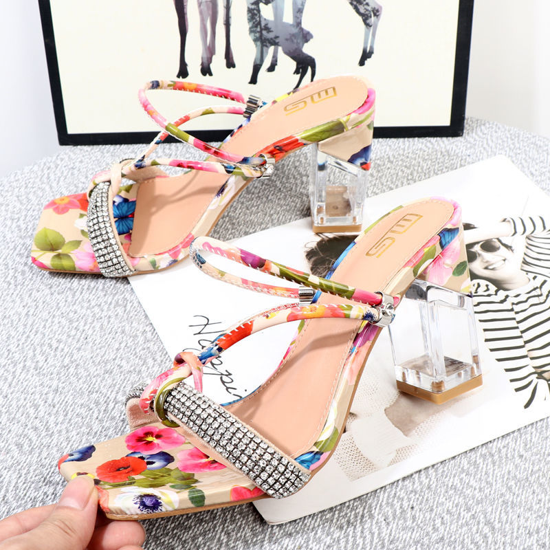 Extra große hohe 2024 Sommerkopf-Wasserdiamant-transparente Outdoor-Sandalen mit quadratischem Absatz für Damen_voghion.com