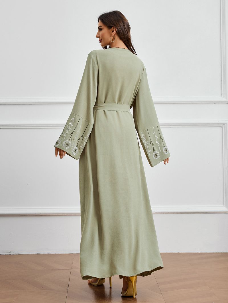 Elegantes langes muslimisches Kleid, modische bestickte Strickjacke aus Polyestergewebe mit langem Gewand im Taillengürtelstil_voghion.com