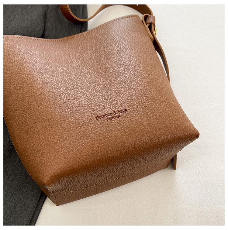La borsa a tracolla con design a croce diagonale di fascia alta di quest'anno, modello Bucket 2024, è il nuovo stile di moda per mamma e bambino_voghion.com