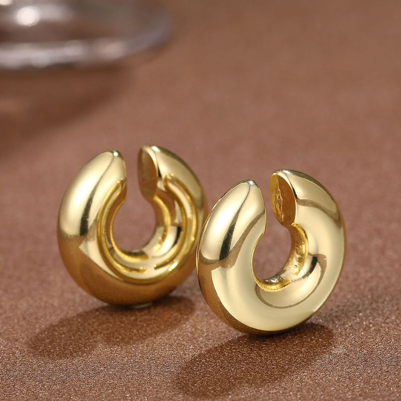 1 paire de manchettes d'oreilles élégantes en alliage de couleur unie avec étoile exagérée_voghion.com