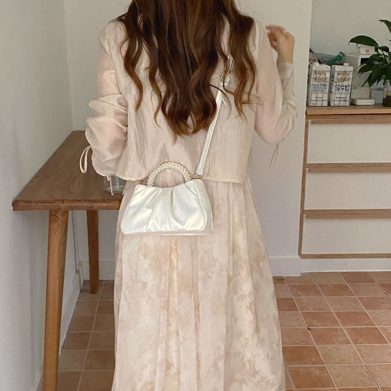 2024 Polso Cloud Design unico e stile elegante, borsa piccola piegata bianco perla chiaro, borsa a tracolla da donna_voghion.com