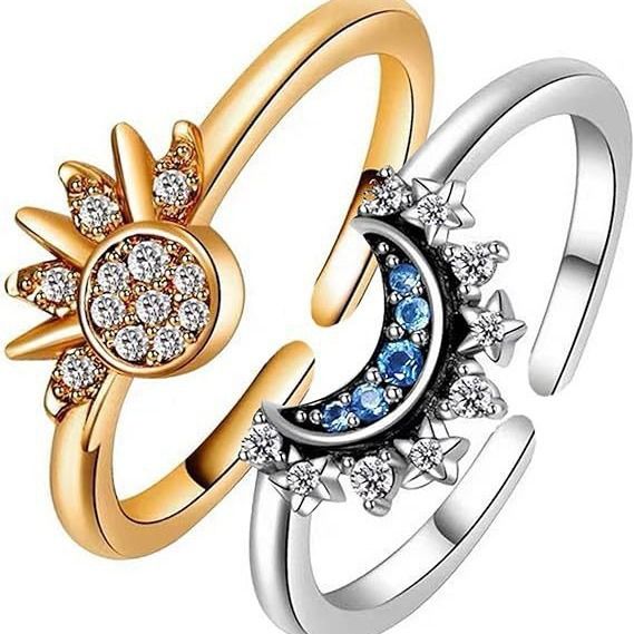 Novo conjunto de anéis de casal astrais empilháveis com diamantes e sol e lua simples azuis_voghion.com