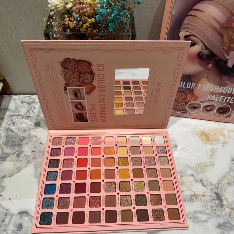 63-Color Earth Tone Eyeshadow Palette - Matte & Shimmer Makeup (Professional Vegan & Cruelty-Free Travel-Friendly With Mirror & Brush)_voghion.com
