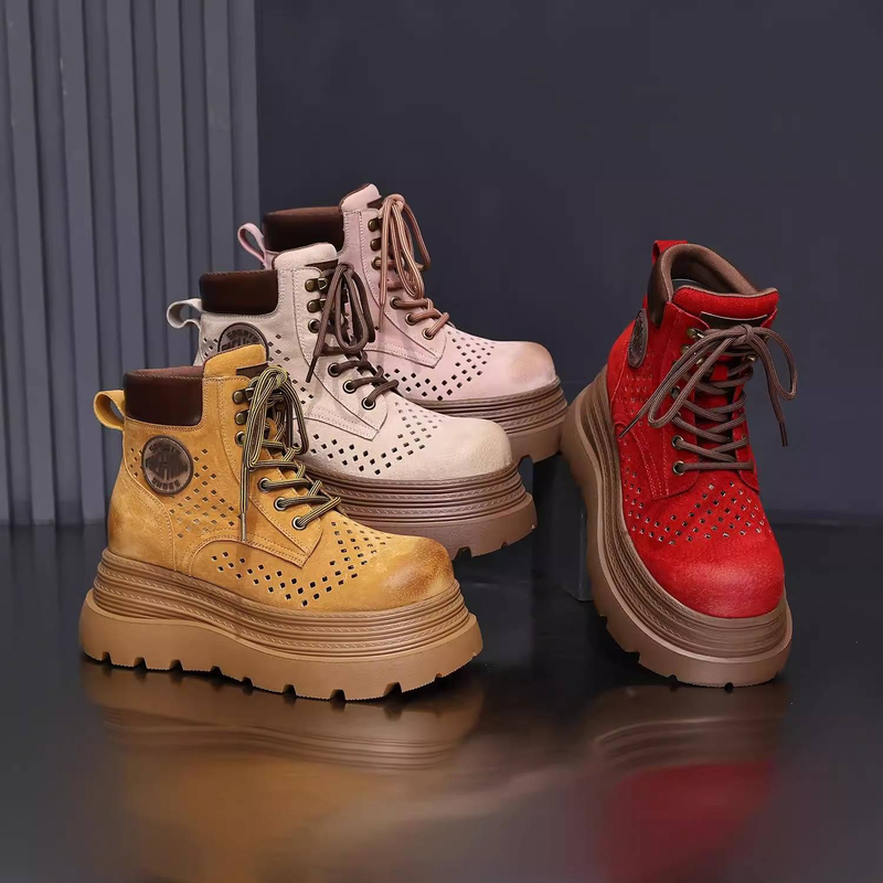 2025 - Gli stivali gialli scavati da donna sono un must have per l'autunno 2025_voghion.com