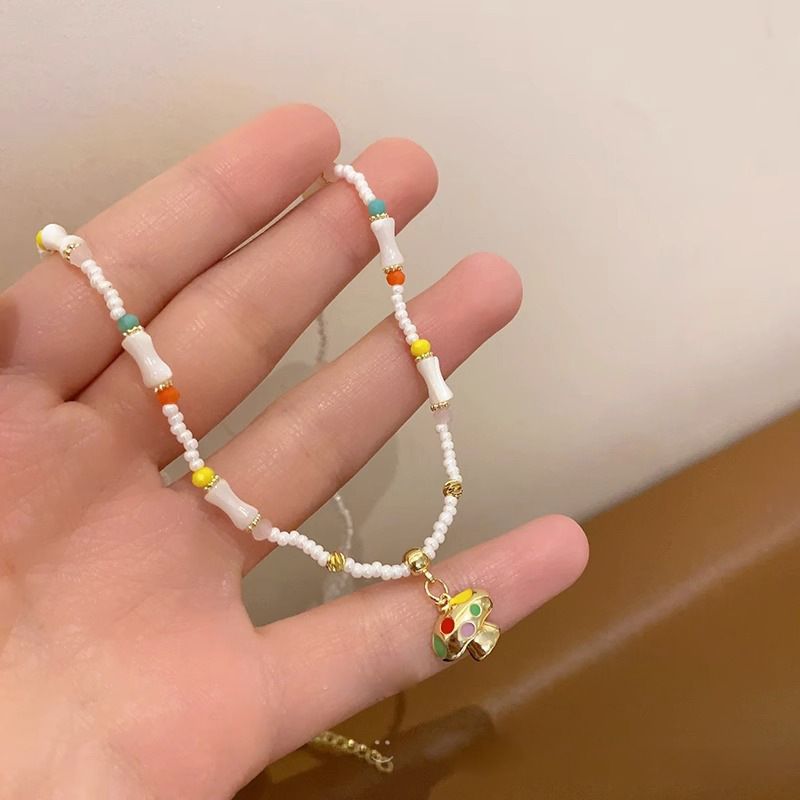 Collana con perline di riso a forma di fungo colorato per l'estate 2025, versatile collana per clavicola, fresca, dolce e lussuosa._voghion.com