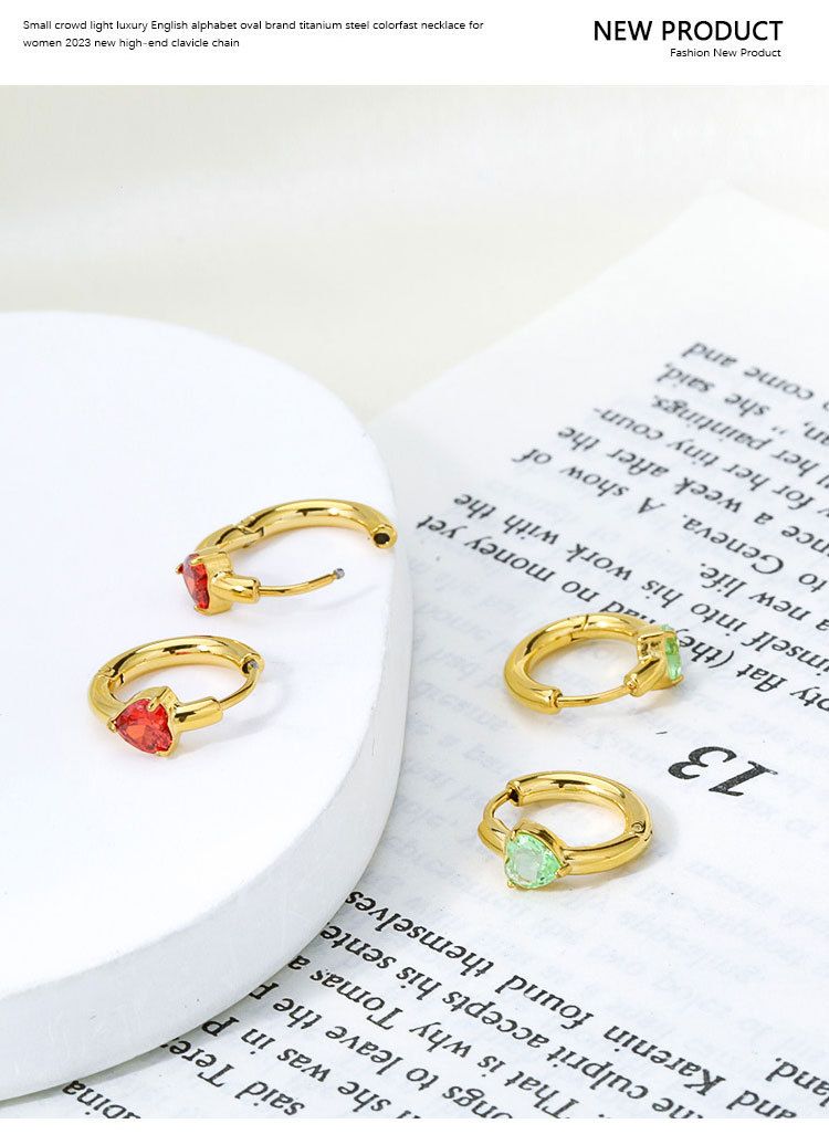 1 paire de boucles d'oreilles simples en acier titane et zircon en forme de cœur_voghion.com