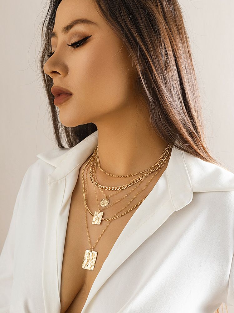 Collana con ciondolo geometrico dolce e alla moda, con catena in metallo impilabile, per donne, con gioielli transfrontalieri europei e americani, di nicchia e con personalità._voghion.com