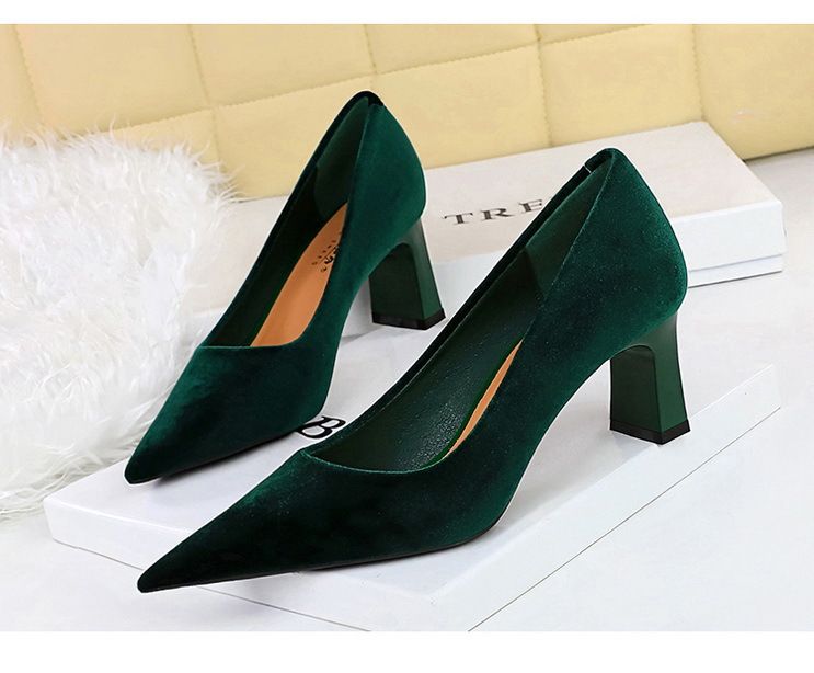 6188-9 Zapatos sencillos de moda para banquetes, de tacón alto y grueso, de gamuza y terciopelo del oeste, con boca poco profunda y puntiagudos_voghion.com