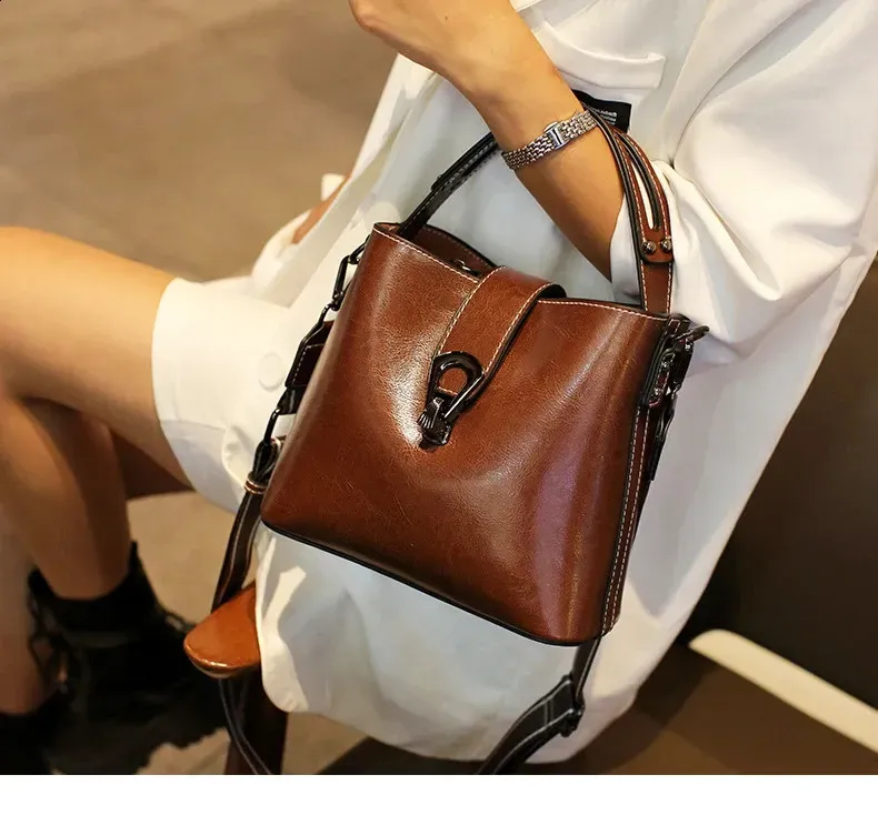 Borsa a secchiello in pelle Burminsa, piccola, con tracolla larga, in cera d'olio, da donna, tendenza 240927_voghion.com