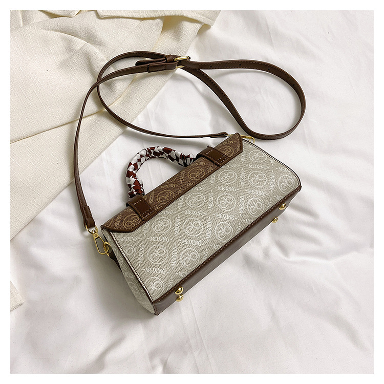 2023 New Fashion Hong Kong Style Retro Print Borsa quadrata portatile piccola Borsa a tracolla monospalla versatile_voghion.com