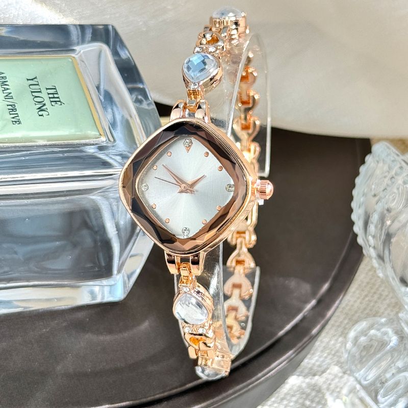 Orologi da donna con bracciale, alla moda, con diamanti, quadrati, a goccia, con diamanti, orologio da donna, orologio al quarzo, modello con bracciale_voghion.com