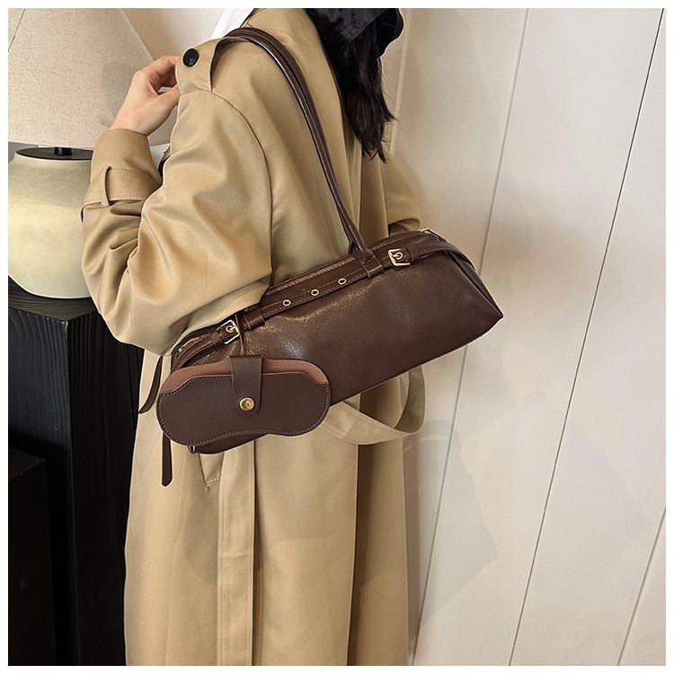 American Retro Niche Armpit Bag Women's 2025 New Trendy Pillow Bag Simple Large Capacity Handheld Commuting Bag_voghion.com