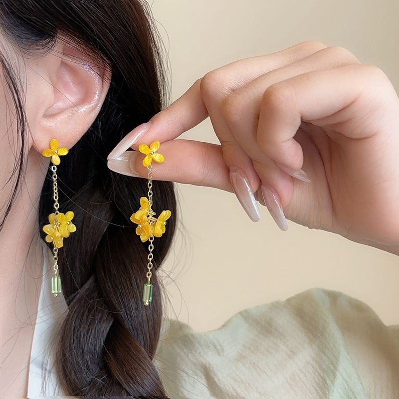 Orecchini a spirale antizanzara con nappa lunga in stile foresta di osmanto dorato autunnale, design di nicchia dolce, ganci per orecchini di alta qualità_voghion.com