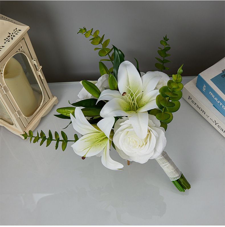 Ramo de novia para boda con cascada y gotas de agua, flores artificiales blancas frescas simuladas_voghion.com